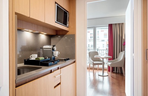 Center Apartment | Discover Residhome Aparthotel Paris Evry with Spa & Kitchen