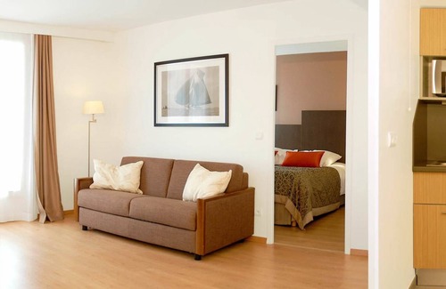 Arcachon House | Experience Residhome Arcachon Plazza - 4-Star Oceanfront Retreat