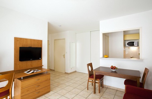 7th Arrondissement Apartment | Pet-Friendly Residhome Lyon Gerland with Great Amenities