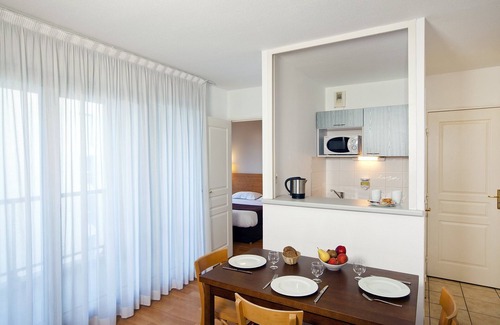 7th Arrondissement Apartment | Pet-Friendly Residhome Lyon Gerland with Great Amenities