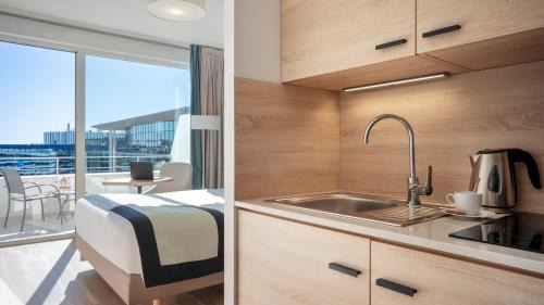 L'Arenas Apartment | Pet-Friendly Residhome Nice Aéroport with High Guest Ratings