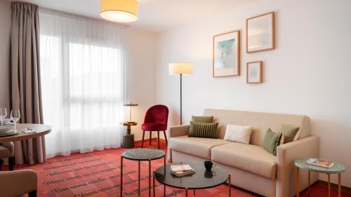 Ivry-port Apartment | Relax at Residhome Quai d’Ivry - Pet Friendly & Family-Friendly