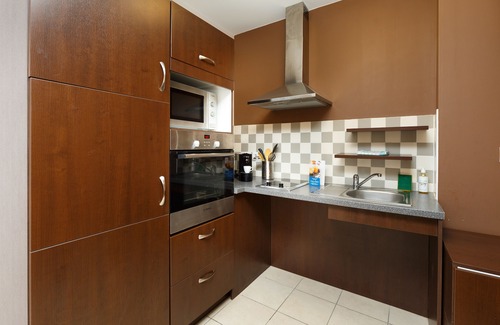 Carmes Apartment | Discover ResidHotel Toulouse Centre with Spa & Breakfast