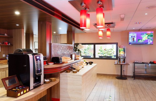 Carmes Apartment | Discover ResidHotel Toulouse Centre with Spa & Breakfast