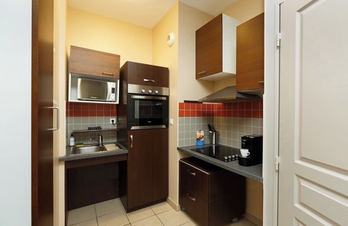 Carmes Apartment | Discover ResidHotel Toulouse Centre with Spa & Breakfast