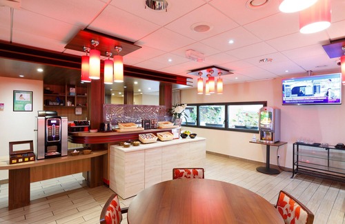 Carmes Apartment | Discover ResidHotel Toulouse Centre with Spa & Breakfast
