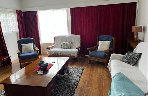 Bairnsdale House | Experience Elegance at Resonance - Guest Rated 10/10
