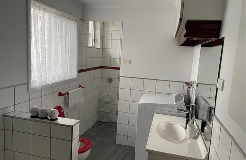 Bairnsdale House | Experience Elegance at Resonance - Guest Rated 10/10