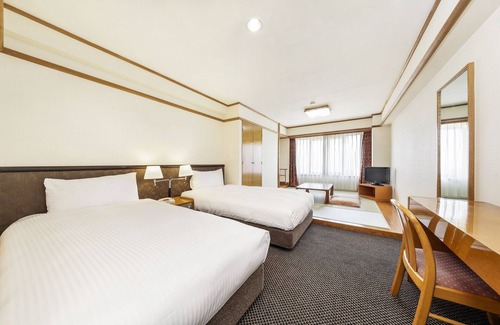 Beppu Hotel | Relax at Resorpia Beppu with Spa, Pool & Hot Tub Access