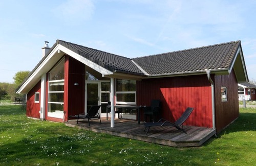 Grossenbrode House | Relaxing Stay at Resort 1 Sea Lodge - Family & Pet Friendly