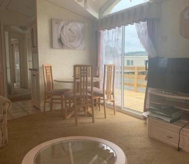 Ardentinny Resort | Pet-Friendly Resort with 2 Bedrooms for 6 Guests