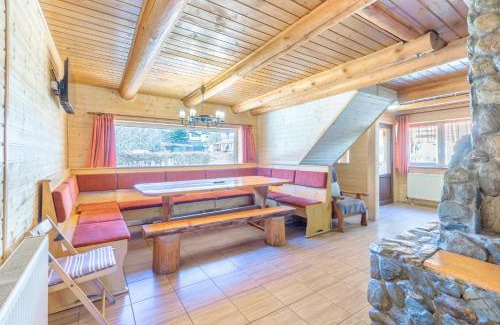 Zarnesti Ski Chalet | Pet-Friendly Retreat at Resort 7 Crai - Cabana Baciu