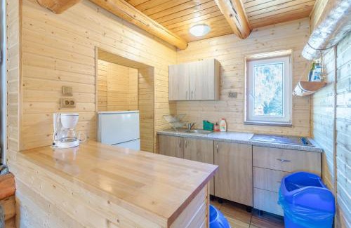 Zarnesti Ski Chalet | Pet-Friendly Retreat at Resort 7 Crai - Cabana Baciu
