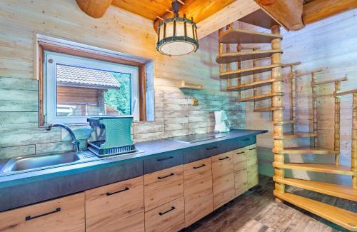 Zarnesti Ski Chalet | Pet-Friendly Resort 7 Crai - Cabana Calinet with Breakfast