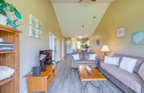 Carolina Forest Apartment | Inviting Myrtle Beach Condo with Pool & Family Amenities