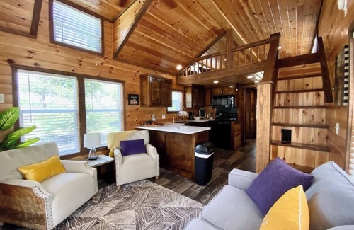 Fredericksburg House | Fredericksburg Resort Unit 8: Top Rated with Spa & Dining