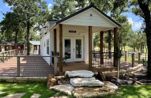Fredericksburg House | Exceptional Family Retreat at Resort in Fredericksburg