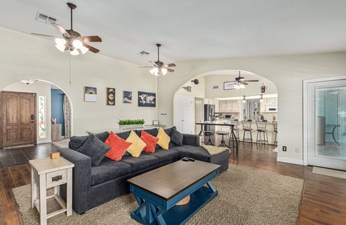 Glendale House | Private Pool Retreat Near Stadium - Guest Rated 10/10