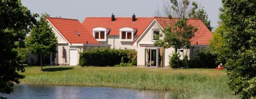 Heel Resort | Discover Resort Boschmolenplas: Oceanfront Getaway Awaits