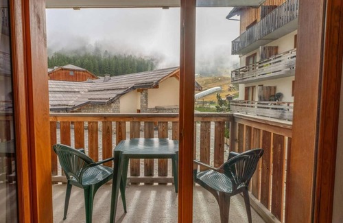 Les Orres Apartment | Resort center, 1st floor, swimming pool, sauna, balcony, tv, ski locker, 34m², Les Orres
