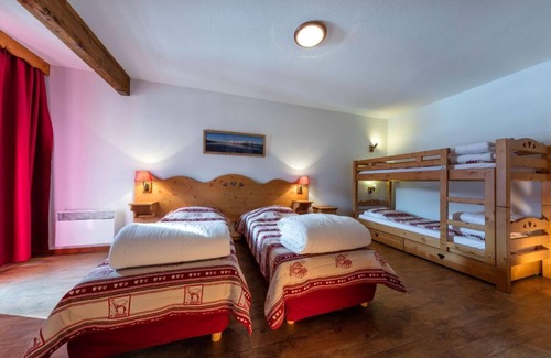 Abries Apartment | Inviting Resort with Pool, Fitness Center & Pet-Friendly Stays