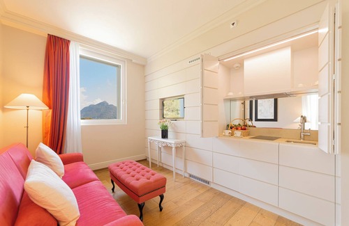 Agra Hotel | Elegant Resort Collina d'Oro with Spa & Pool Amenities