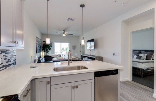 Chandler Condo | Charming Resort Condo in Chandler with Top Amenities
