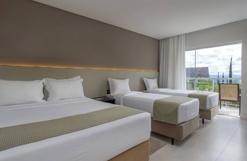 Belchior Central Resort | Experience Relaxation at Resort Ecoar with Pool and Spa