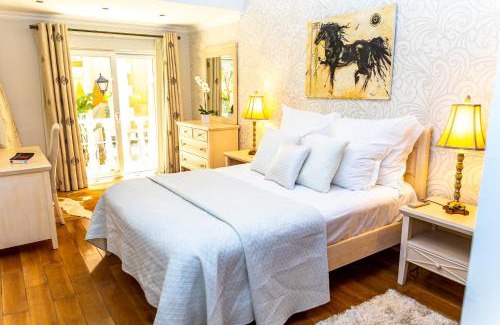 Atalaia House | Oceanfront Resort Fazenda Viegas with Pool & Restaurant
