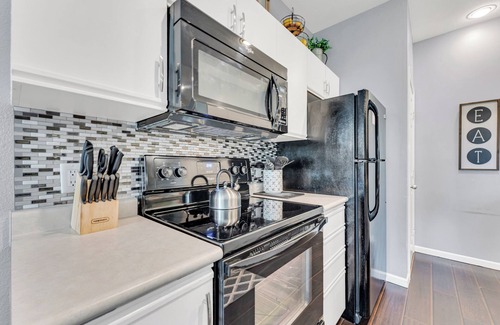 Branson Condo | Top-Rated Resort Golf Condo with Arcade & Hot Tub