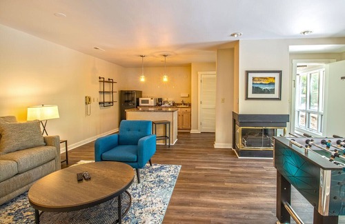 Massanutten House | Pet-Friendly Resort with Private Foosball & Relaxing Jacuzzi
