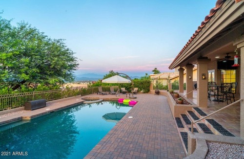 Fountain Hills House | Mountain View Resort Home with Pool and Spa Amenities