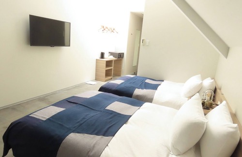 Konohana Hotel | Cozy Haven in Osaka: Breakfast & Free Parking Included