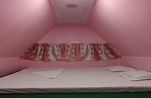 Bangaon House | Discover Resort Ichche Kuthi: Family-Friendly Retreat