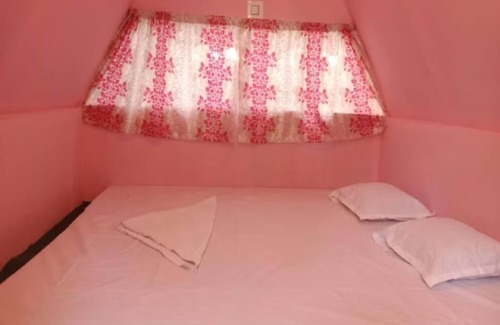 Bangaon House | Discover Resort Ichche Kuthi: Family-Friendly Retreat