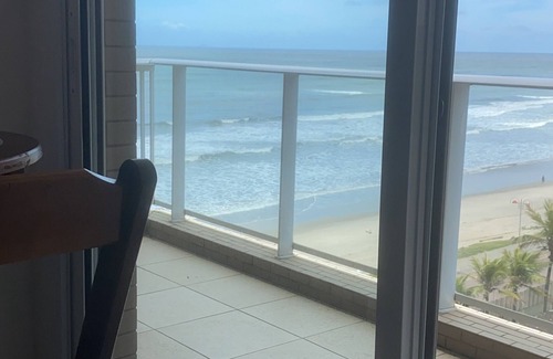 Centro House | Seaside Retreat: Resort Itanhaém with Breakfast Included