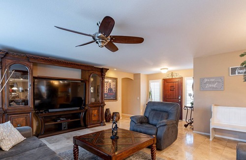 South Mountain House | Unwind at K2: Heated Pool & Luxurious Spa Experience