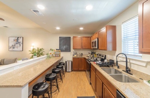 Albuquerque House | Relaxing Resort Living - Desert Oasis for Large Groups