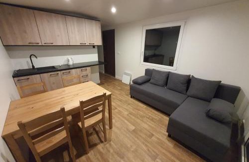 Tolkmicko House | Pet-Friendly Resort Marina Suchacz with Pool & Dining