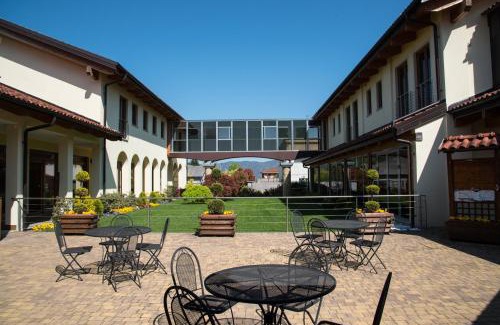 Sanfront Hotel | Discover Resort Monviso: Family-Friendly with Ocean Views