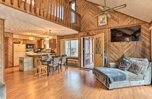 Bushkill Cottage | Resort Perks: Picturesque Poconos Getaway!