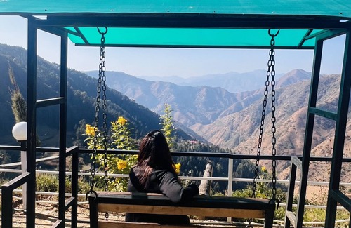 Chakrata Hotel | Unwind at Resort Prakriti: Family-Friendly Getaway