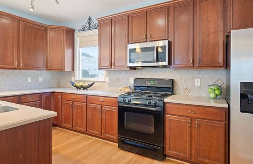 Bayside House | Resort Setting 5Br 5Ba Sleeps 14 6 TVs Indoor/Outdoor Pools+Exercise Room+Kayaking+Billiards+Tennis