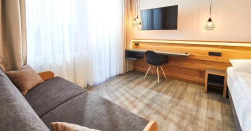 Snezne Apartment | Scenic Resort Sněžné AMANITA: 4-Star Oceanfront Retreat