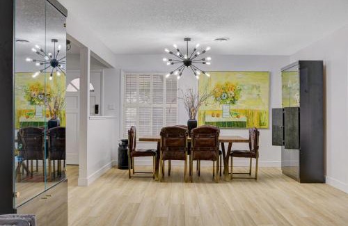 Paradise House | Relaxing 4-Bedroom Pool Oasis Minutes from the Strip