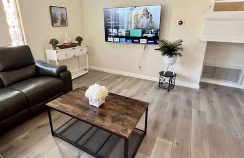 Laguna Hills House | Resort Style 5beds 3baths Luxurious Backyard
