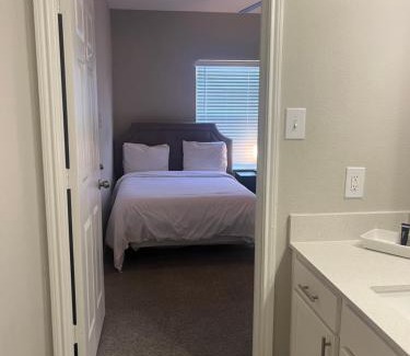 Texas Medical Center Apartment | Pet-Friendly Resort Style Home Near Houston Medical Centre