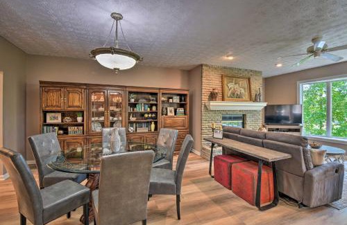Salem Apartment | Relaxing Resort-Style Condo with Balcony at Lake Keowee