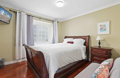 Anaheim Resort Villa | Relaxing Resort Home with Pool & Spa Near Disney