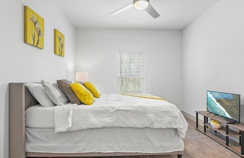 Baymeadows Apartment | Resort-Style Living with Family-Friendly Amenities
